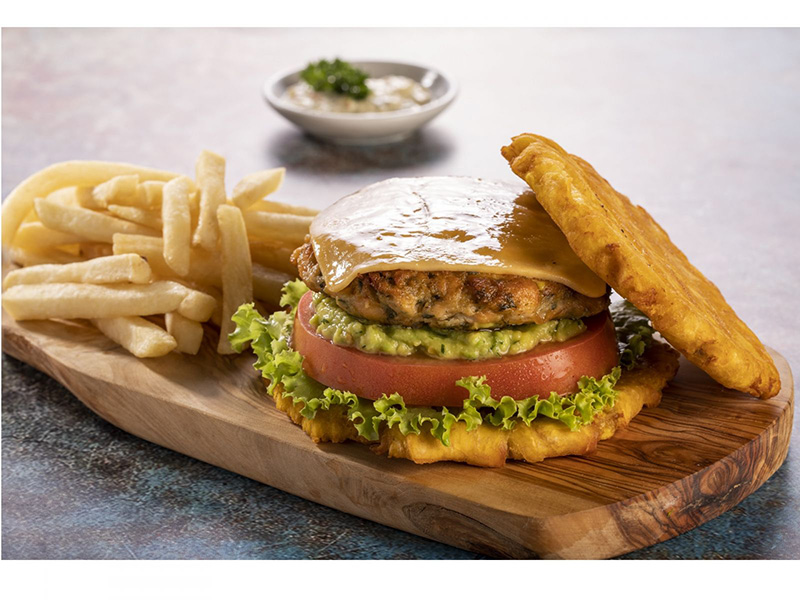 Hamburguesa de AtÃºn en PatacÃ³n 