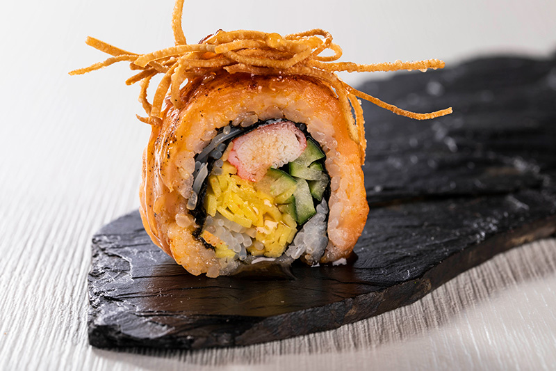 Sake Crispy Roll